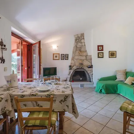Nyaraló With Fireplace I