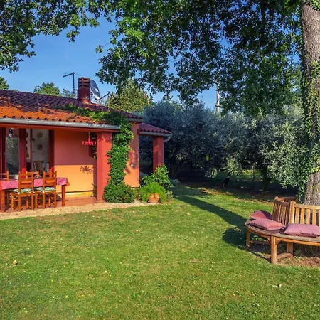 Nyaraló With Fireplace I