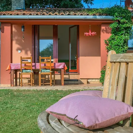 Vakantiehuis With Fireplace I *